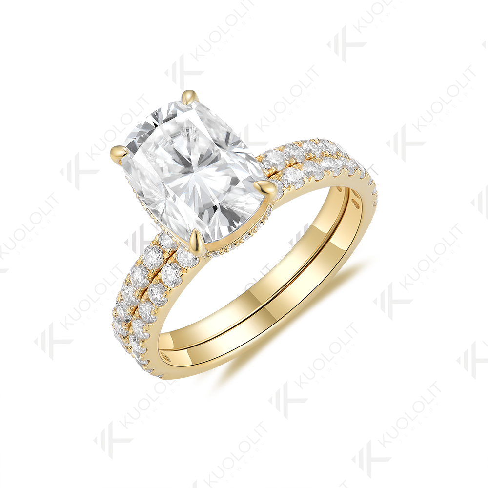 Moissanite Ring - Небрендированное женское кольцо с удлиненным муассанитом