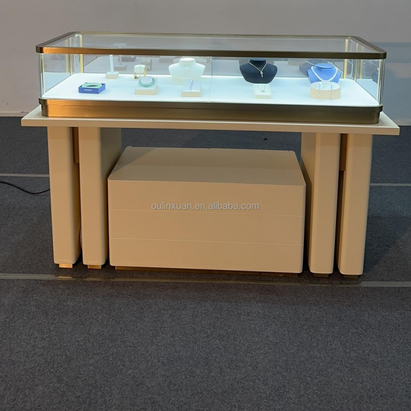 Витрина-стол для демонстрации  – обзор и цена Jewelry Stores With Watches