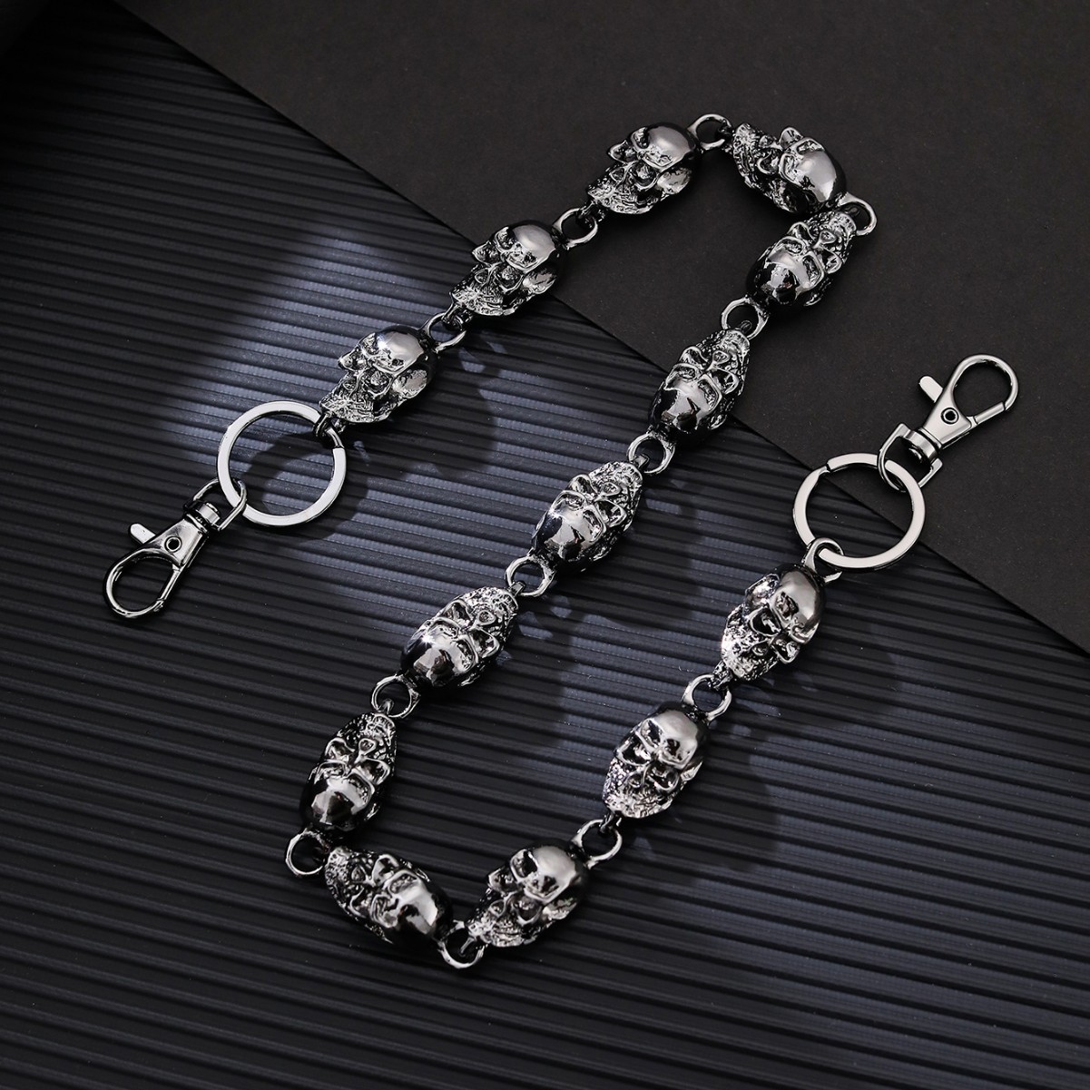 Брелок-кошелек в виде черепа,  – обзор и цена Gothic Skull Ring