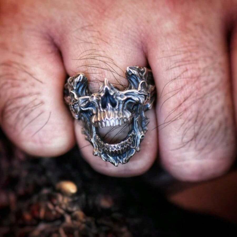 Винтажное готическое кольцо с  – обзор и цена Gothic Skull Ring