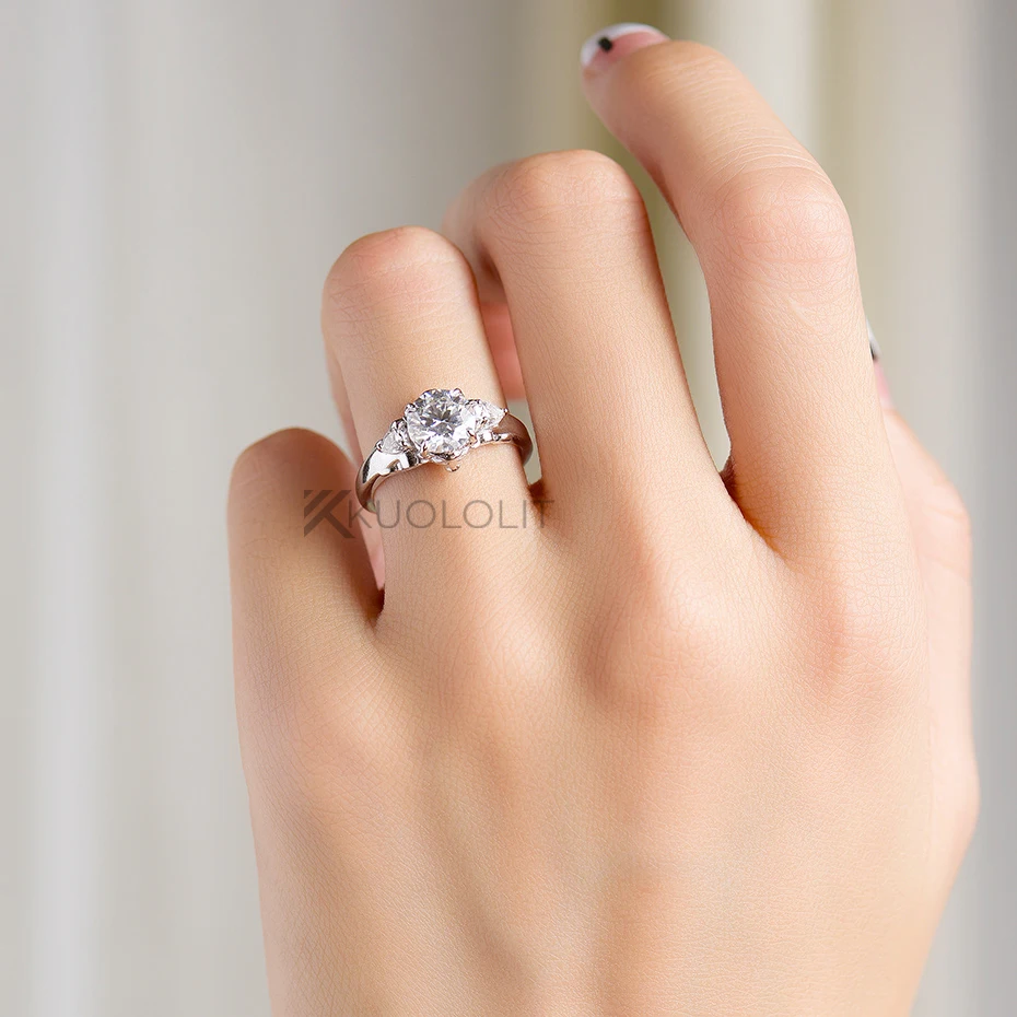 Кольцо с муассанитом 7,5 мм, к – обзор и цена Moissanite Ring