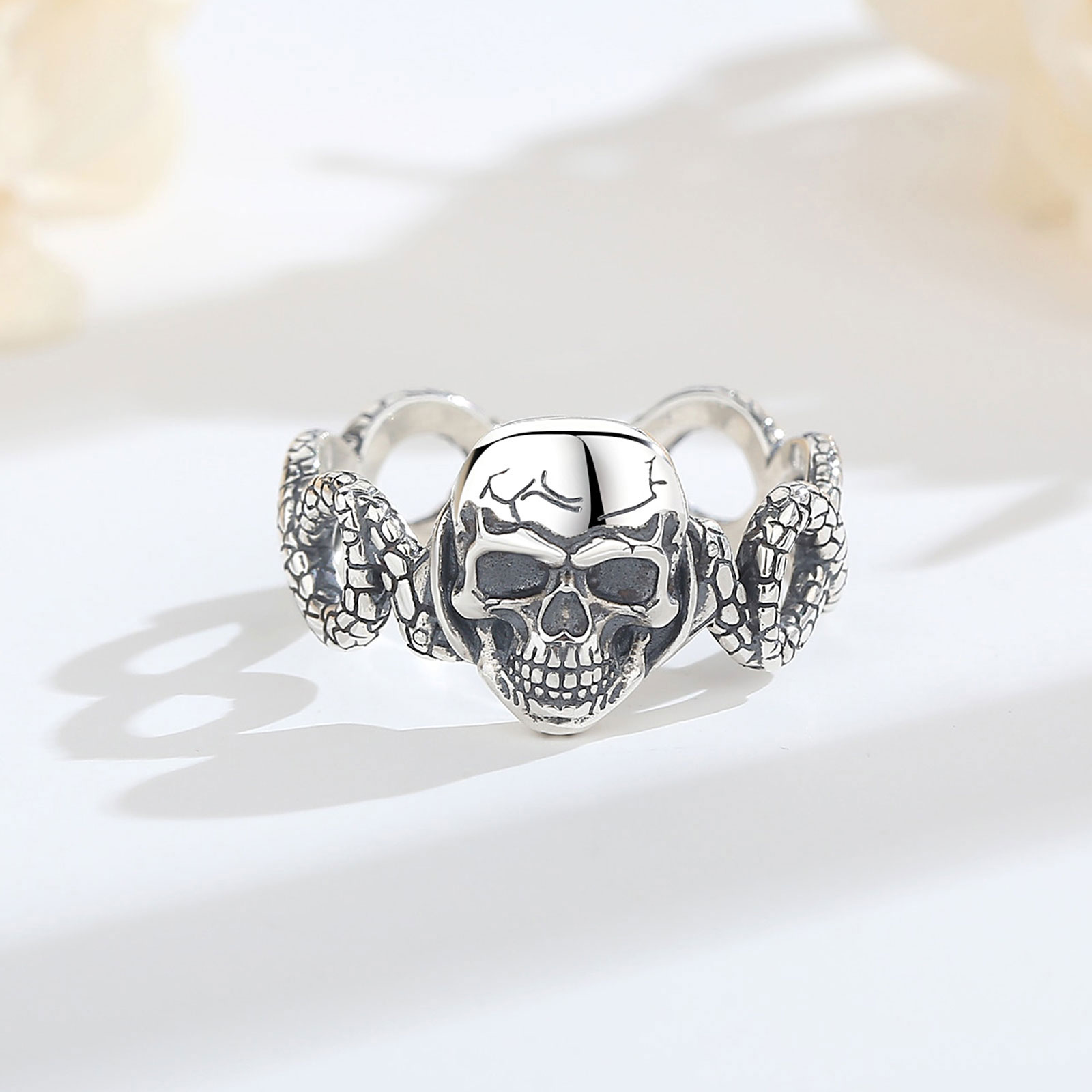 AEONSLOVE Кольцо из стерлингов – обзор и цена Gothic Skull Ring